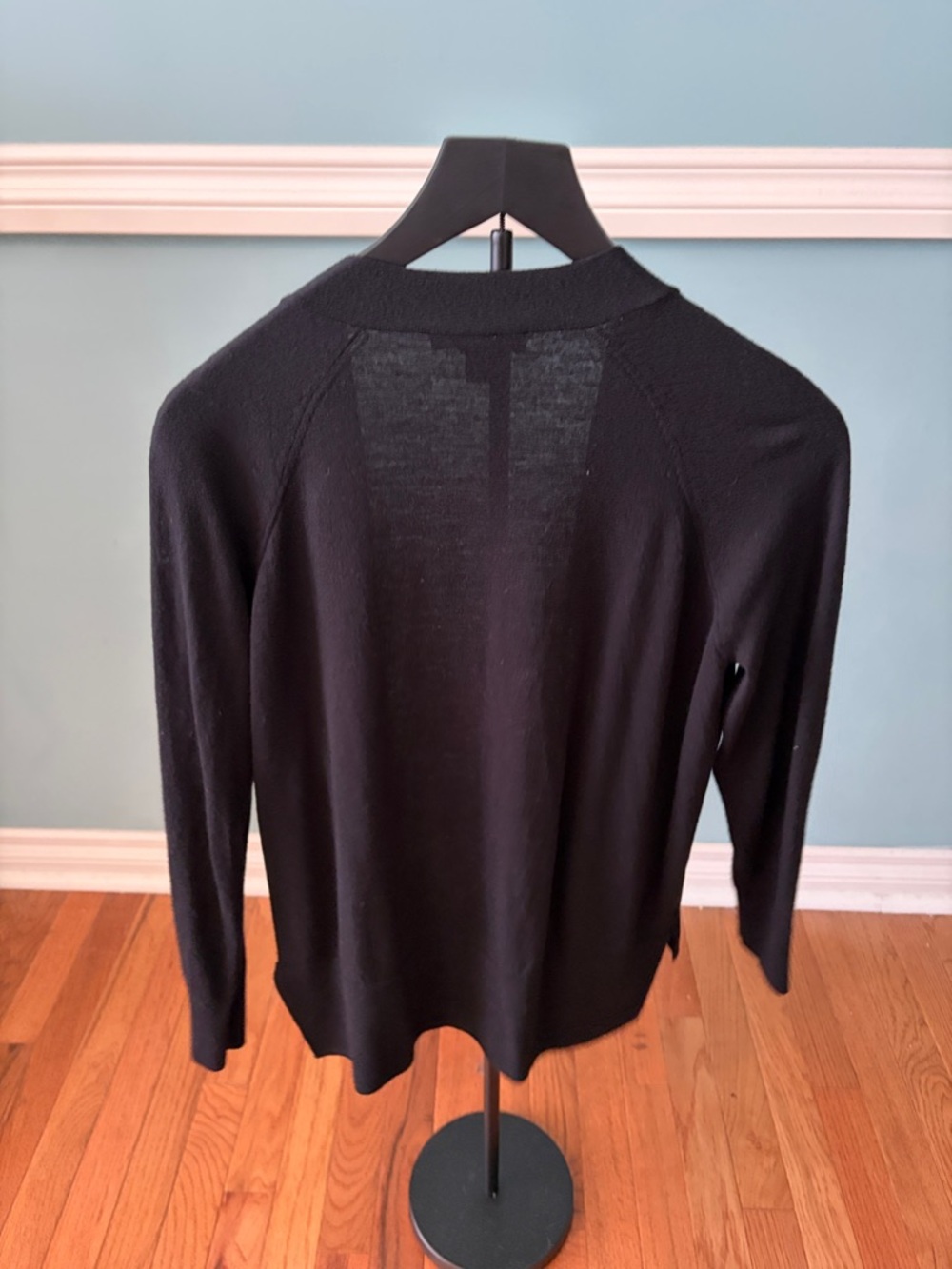 Ann Taylor Black Merino Wool Sweater - Large - Picture 2 of 3